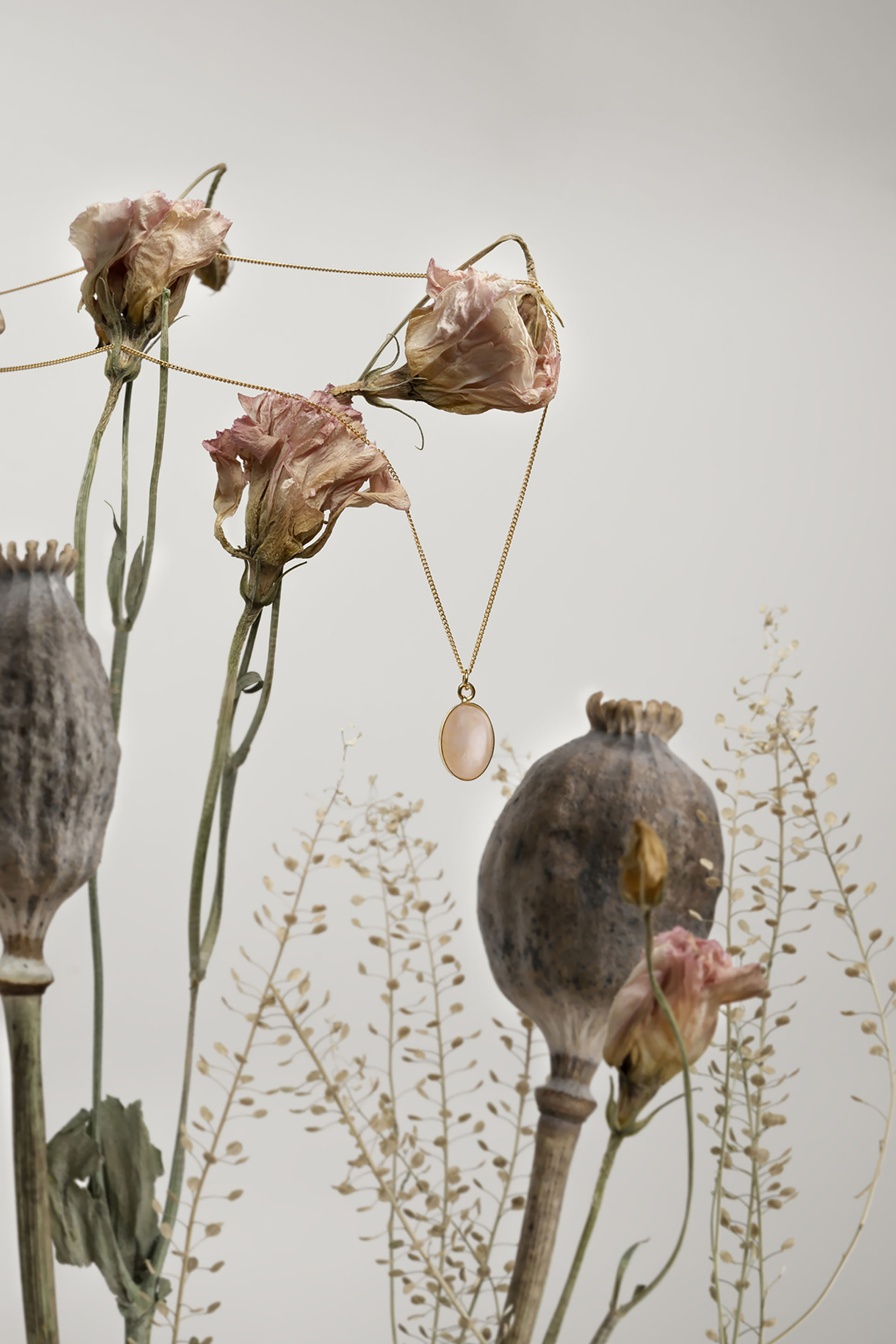 Lifestyle fotografie šperků pro sociální sítě a Instagram